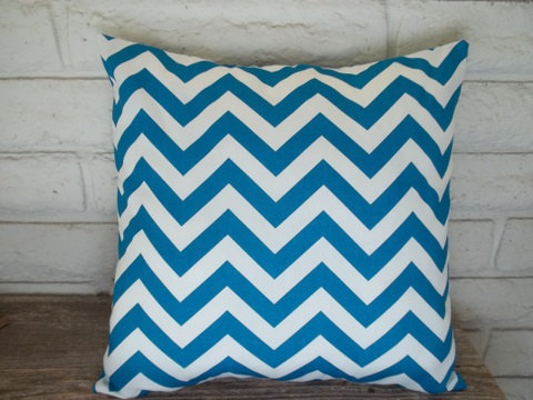 The Crystal - 18 X 18 Pillow Cover - Zig Zag In Deep Turquoise/blue And White